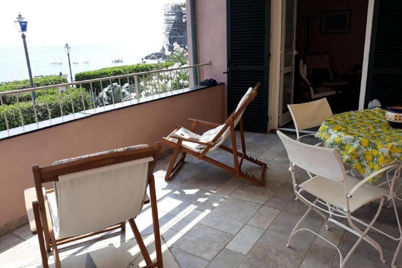 Wind Rose House - By The Beach With Ac & Private Parking Apartment Monterosso al Mare Exterior photo