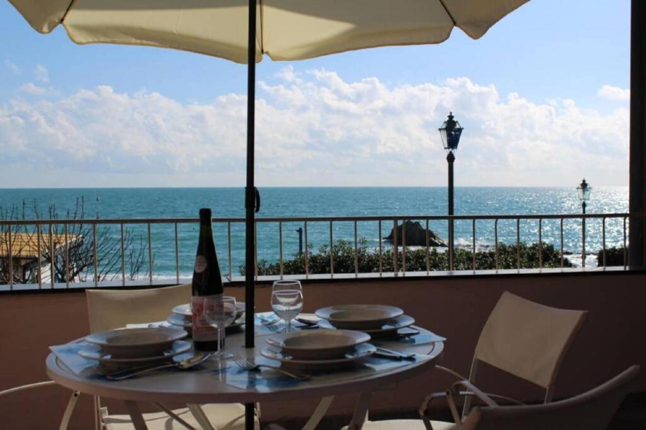 Wind Rose House - By The Beach With Ac & Private Parking Apartment Monterosso al Mare Exterior photo